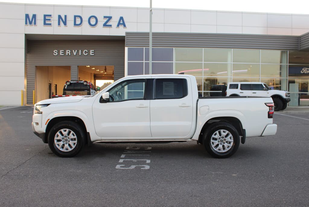 2023 Nissan Frontier SV Crew Cab RWD