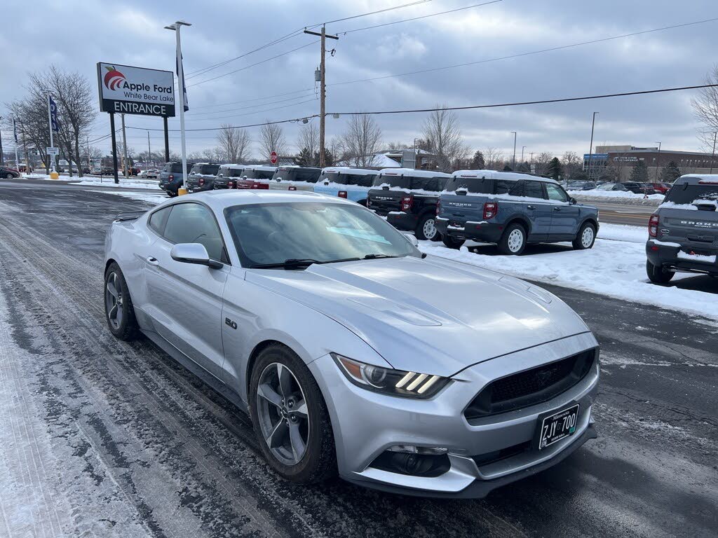 2016 Ford Mustang GT Premium Coupe RWD