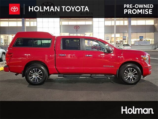 2021 Nissan Titan SV Crew Cab 4WD