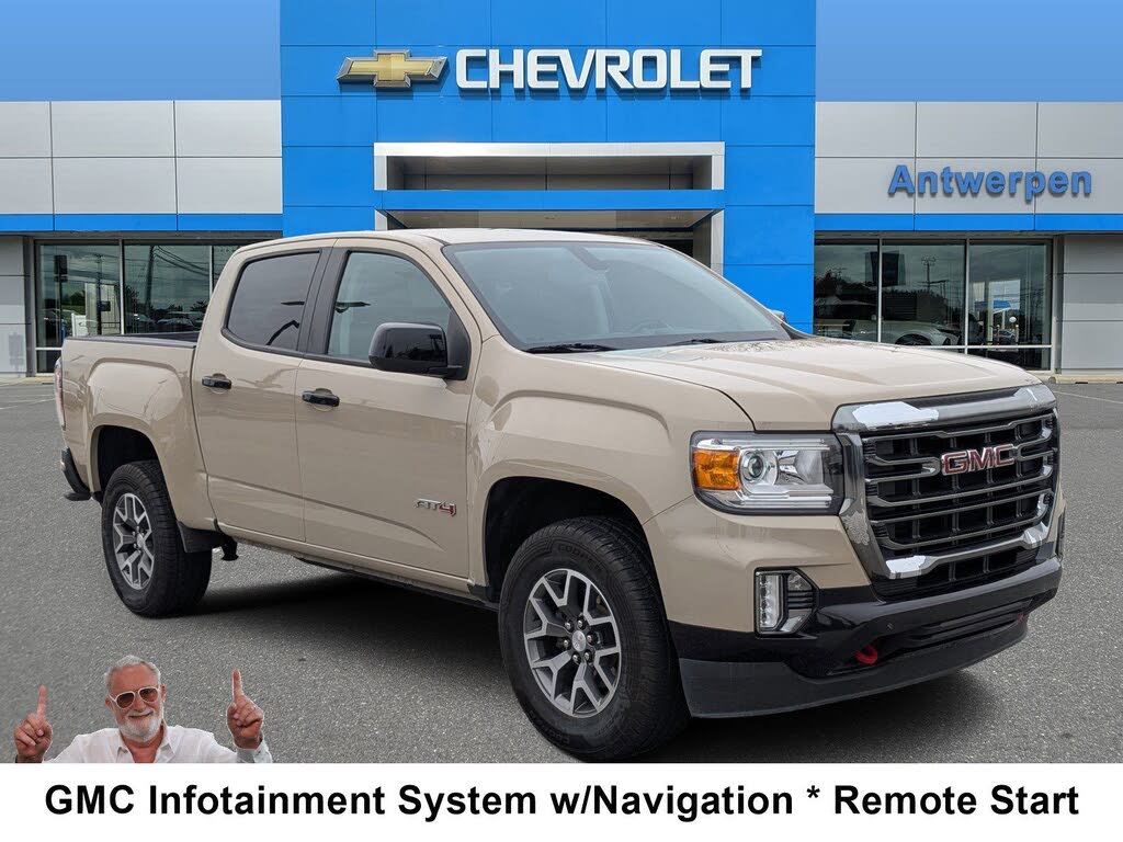 2022 GMC Canyon AT4 Crew Cab 4WD with Leather