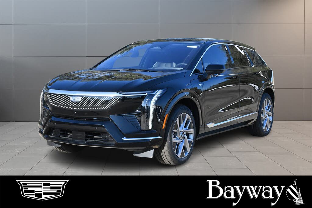 2026 Cadillac OPTIQ Luxury AWD