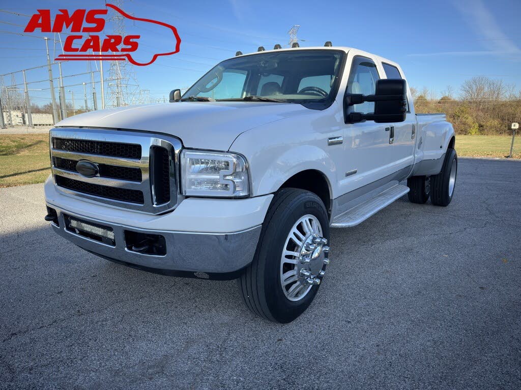 2005 Ford F-350 Super Duty Lariat Crew Cab SB DRW 4WD
