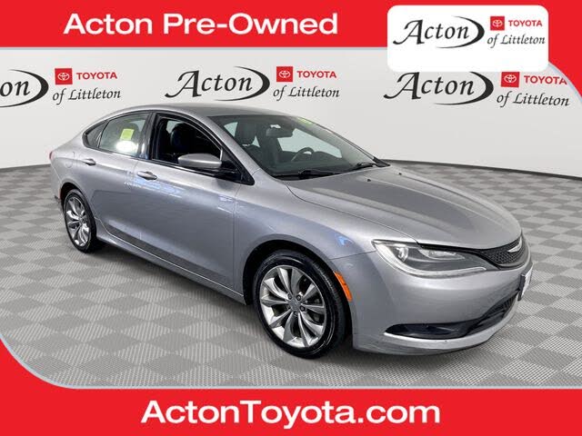 2016 Chrysler 200 S Sedan FWD