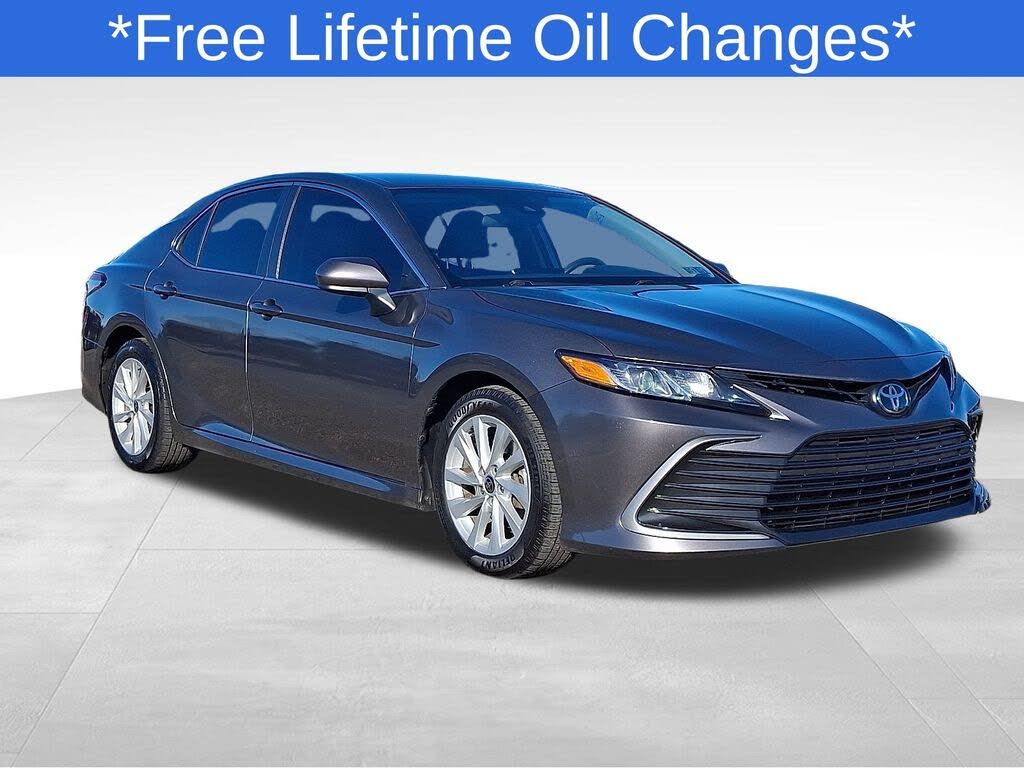 2022 Toyota Camry LE FWD