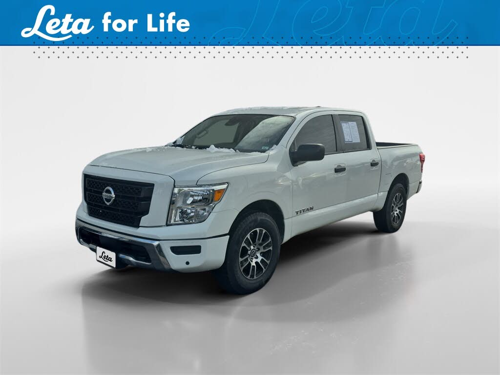 2023 Nissan Titan SV Crew Cab 4WD