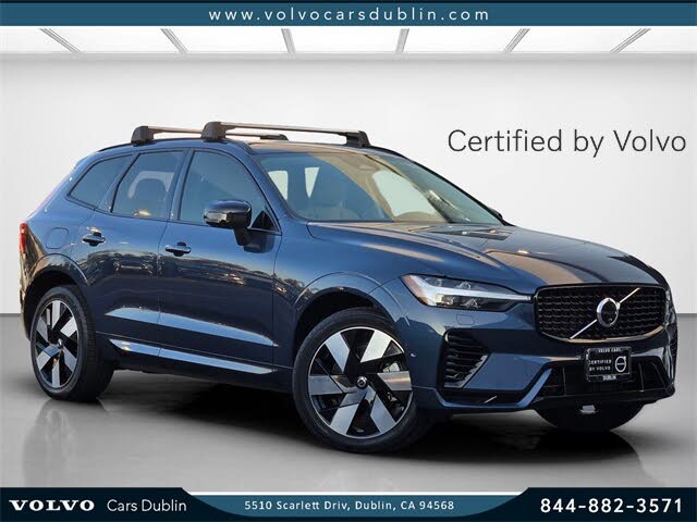 2023 Volvo XC60 Recharge T8 Plus Dark Theme eAWD