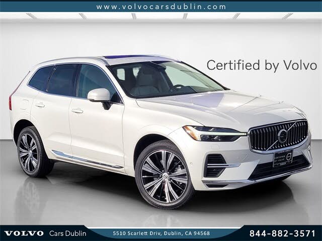 2023 Volvo XC60 Recharge T8 Ultimate Bright Theme eAWD