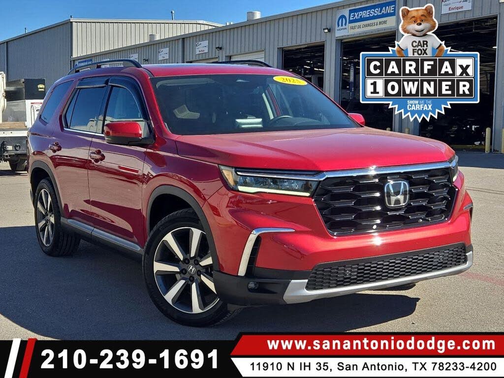 2025 Honda Pilot Touring FWD