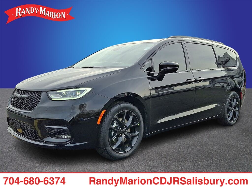 2026 Chrysler Pacifica Select FWD