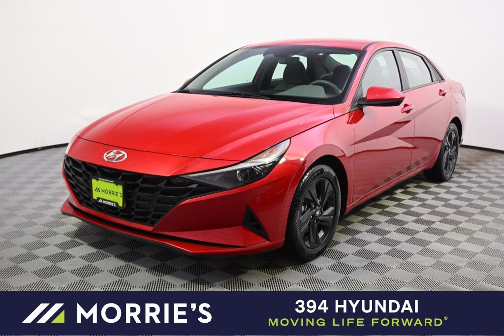 2022 Hyundai Elantra SEL FWD