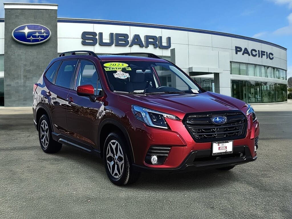 2023 Subaru Forester Premium Crossover AWD