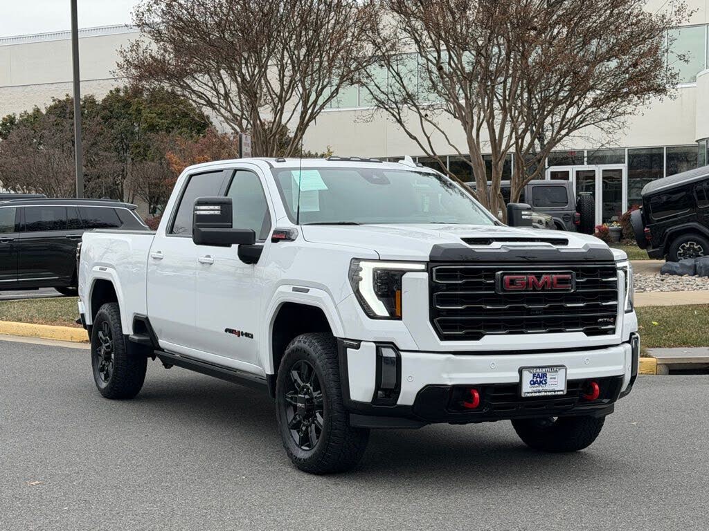 2024 GMC Sierra 2500HD AT4 Crew Cab 4WD