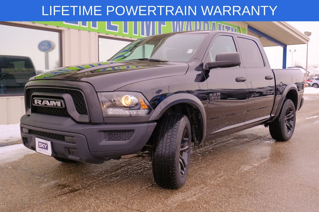 2024 RAM 1500 Classic Warlock Crew Cab 4WD