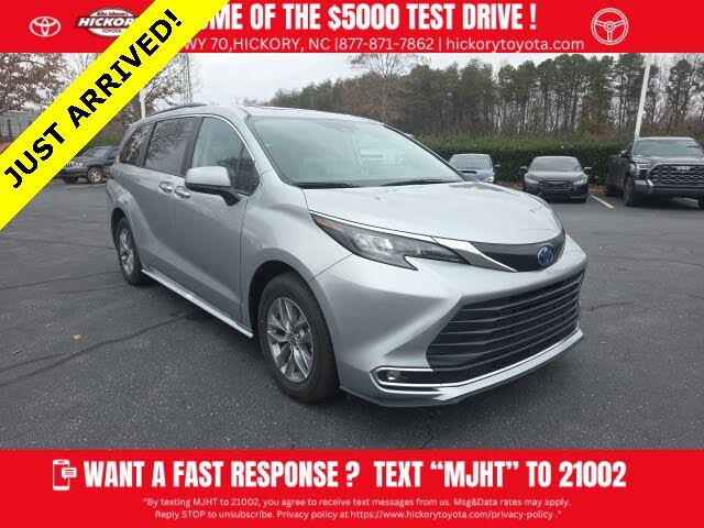 2024 Toyota Sienna XLE 7-Passenger FWD