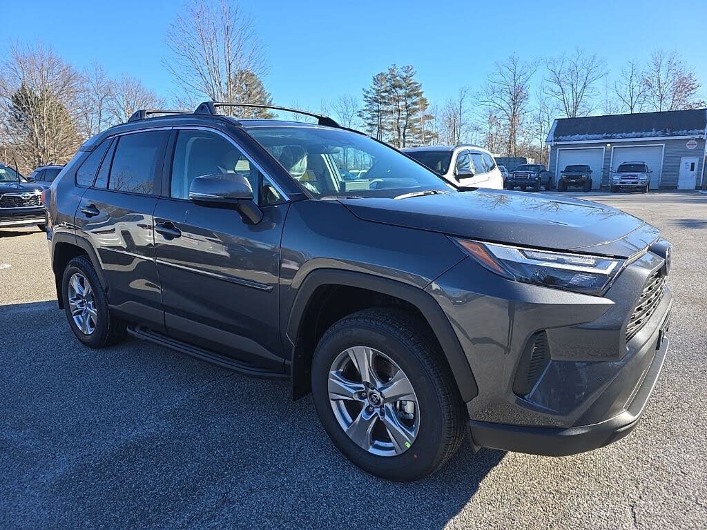 2025 Toyota RAV4 XLE AWD