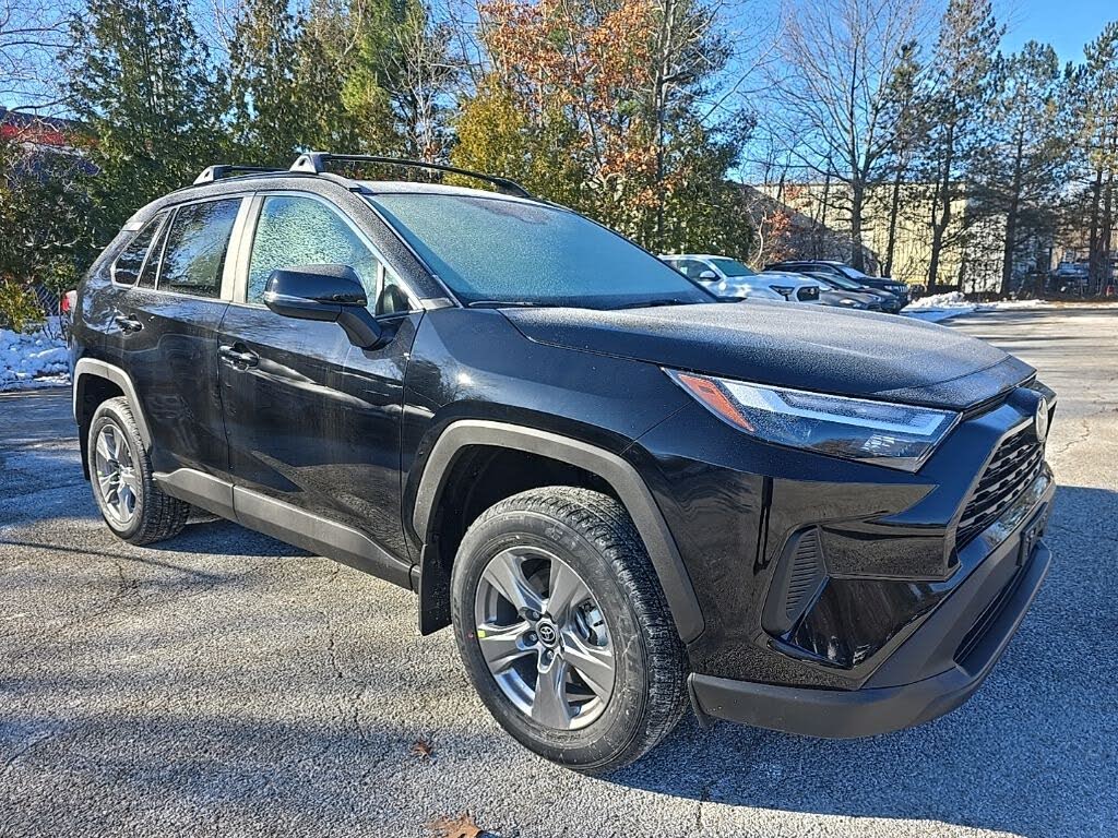 2025 Toyota RAV4 XLE AWD