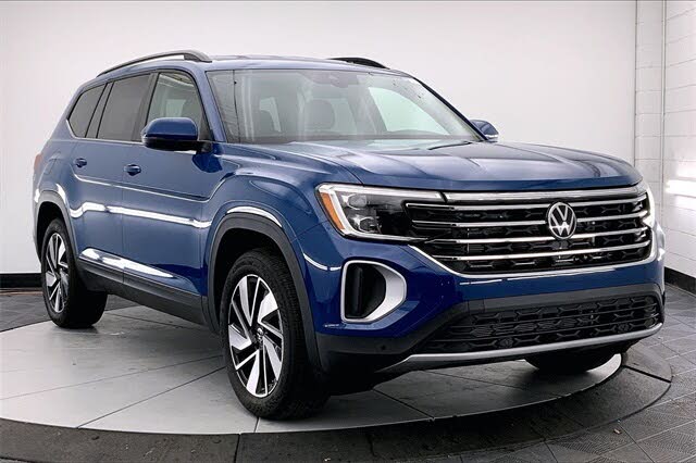 2025 Volkswagen Atlas SE 4Motion with Technology