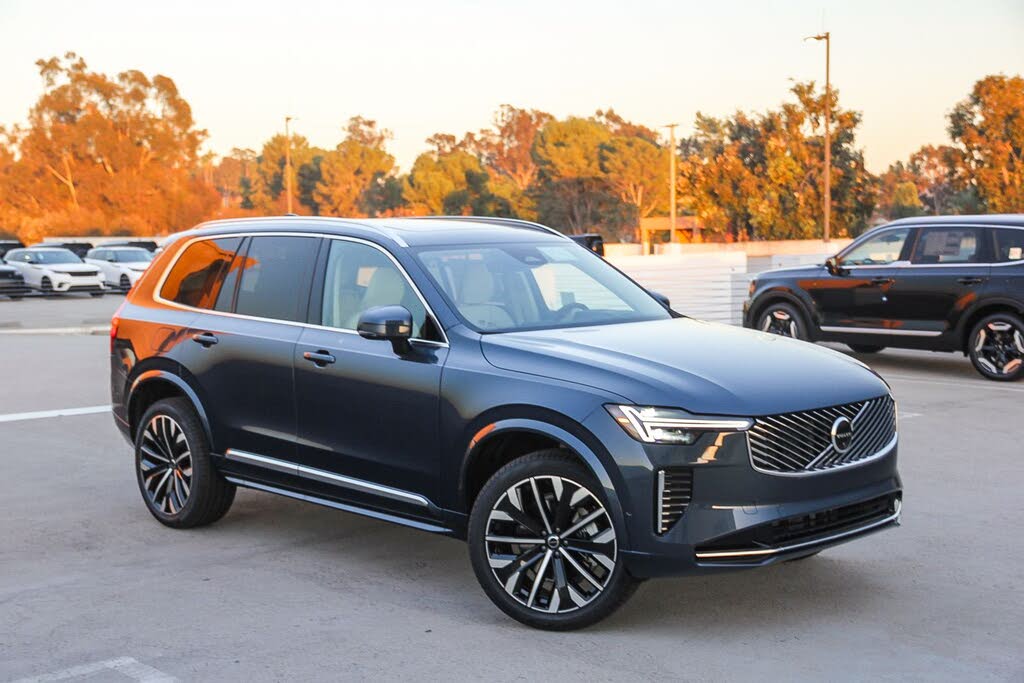 2026 Volvo XC90 B6 Ultra 7-Passenger AWD