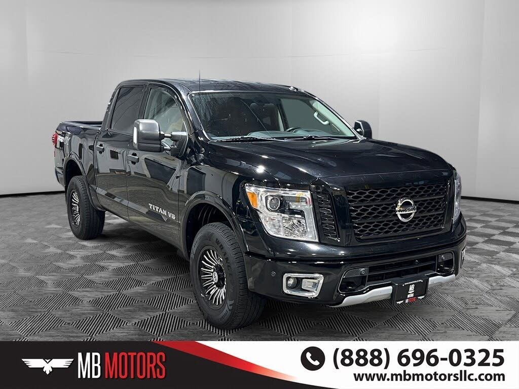 2018 Nissan Titan PRO-4X Crew Cab 4WD