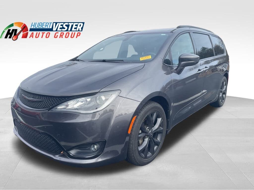 2019 Chrysler Pacifica Touring L FWD