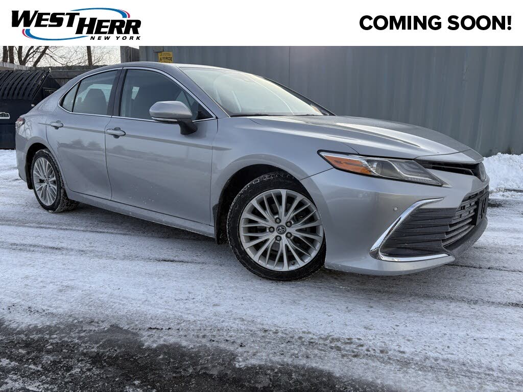 2022 Toyota Camry Hybrid XLE FWD