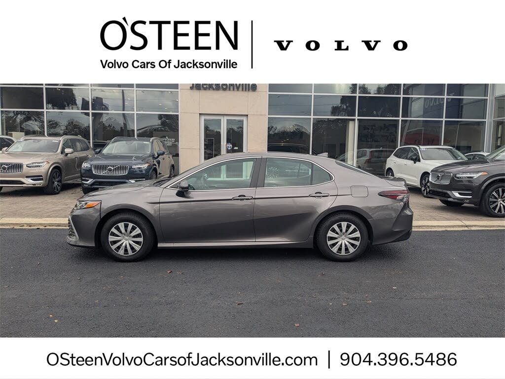 2024 Toyota Camry Hybrid LE FWD