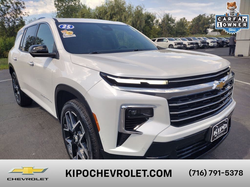 2025 Chevrolet Traverse High Country 4WD