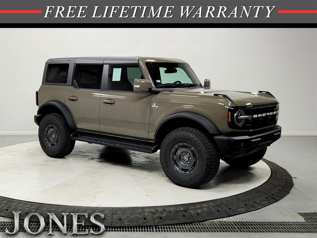 2025 Ford Bronco Outer Banks 4-Door 4WD