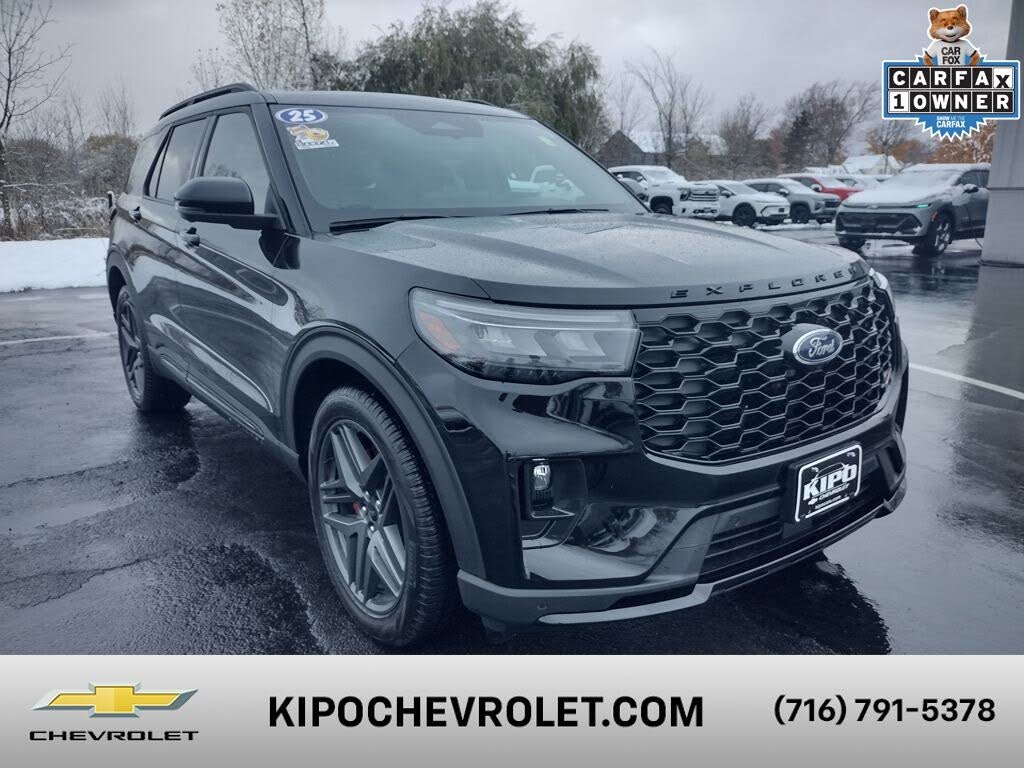 2025 Ford Explorer ST AWD
