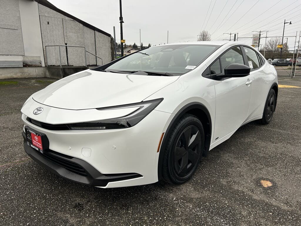 2026 Toyota Prius LE AWD