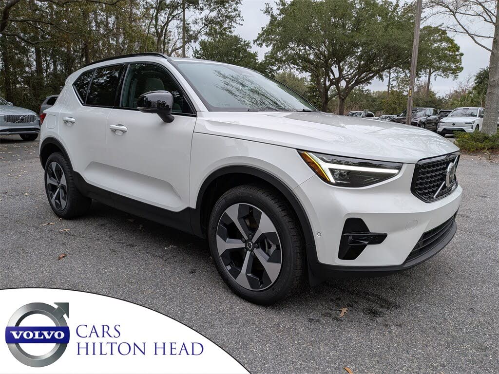 2026 Volvo XC40 B5 Plus AWD