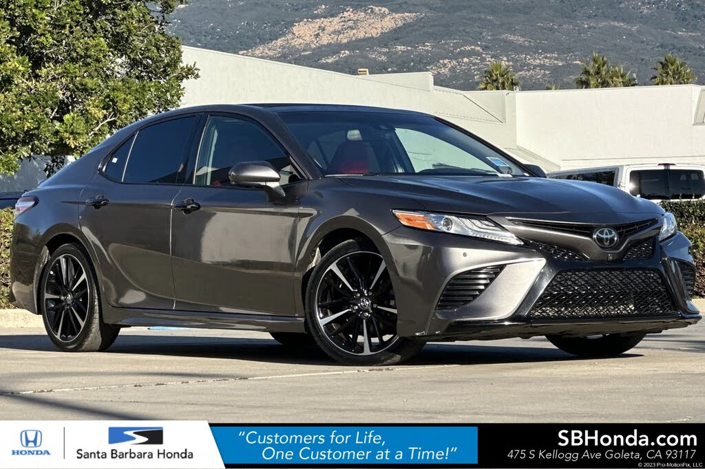 2020 Toyota Camry XSE V6 FWD