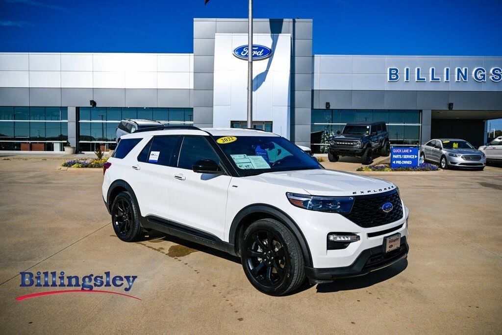 2022 Ford Explorer ST-Line RWD