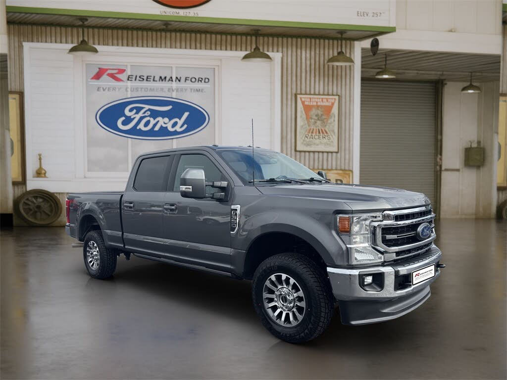 2022 Ford F-350 Super Duty Lariat Crew Cab 4WD