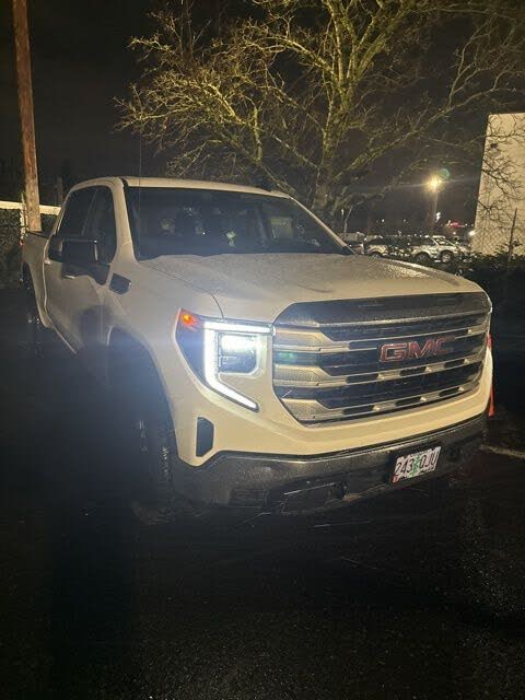 2022 GMC Sierra 1500 SLE Crew Cab 4WD