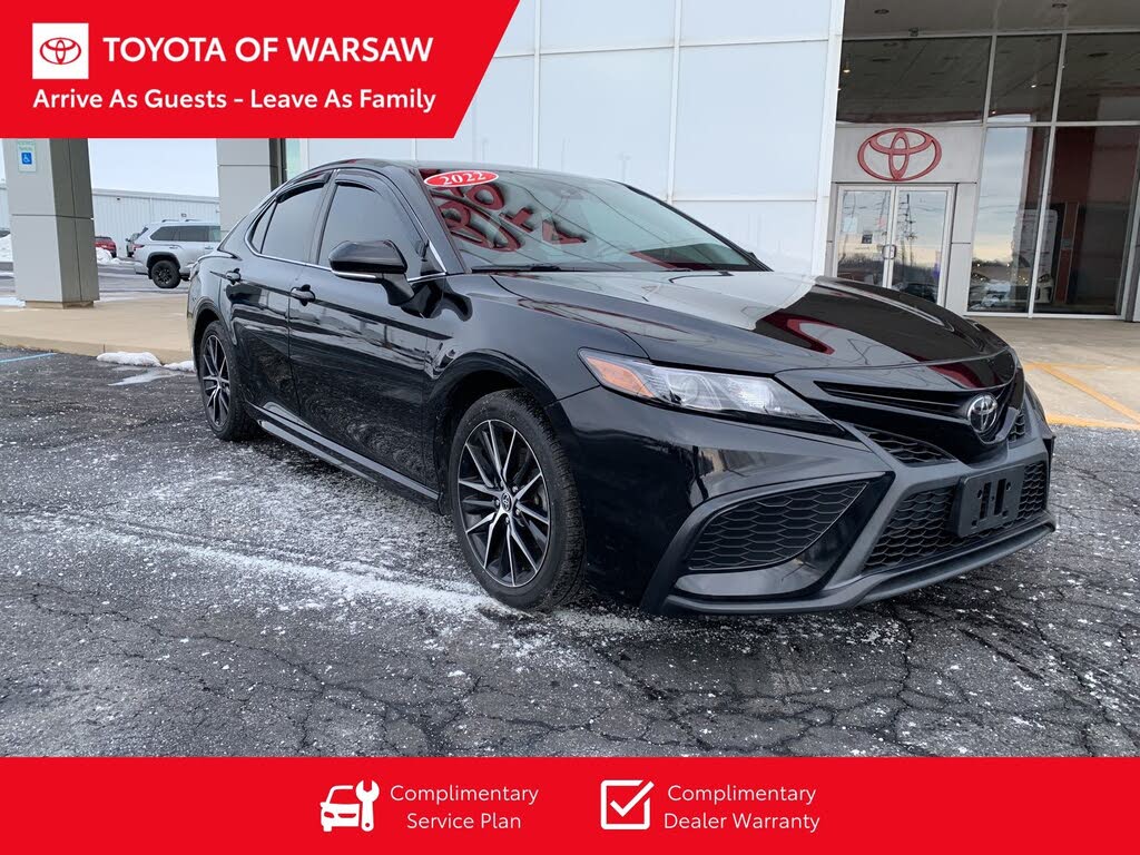 2022 Toyota Camry SE AWD