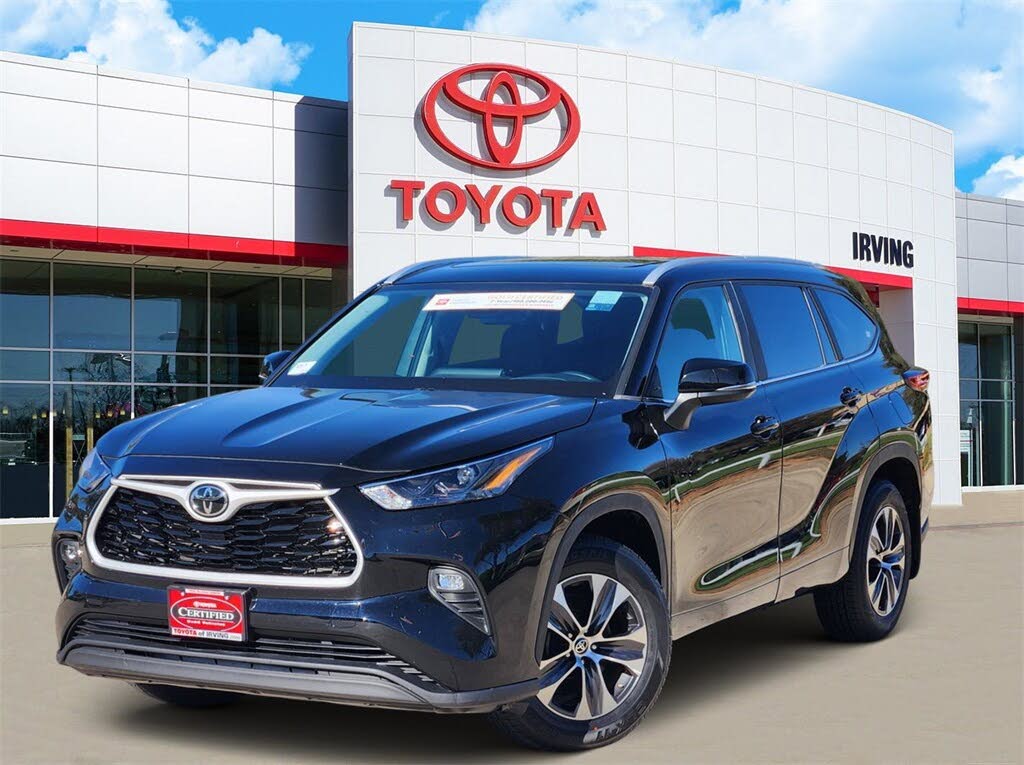 2023 Toyota Highlander XLE FWD