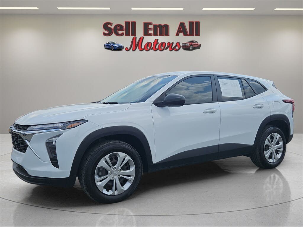 2024 Chevrolet Trax LS FWD