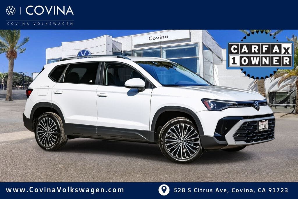 2025 Volkswagen Taos SE FWD