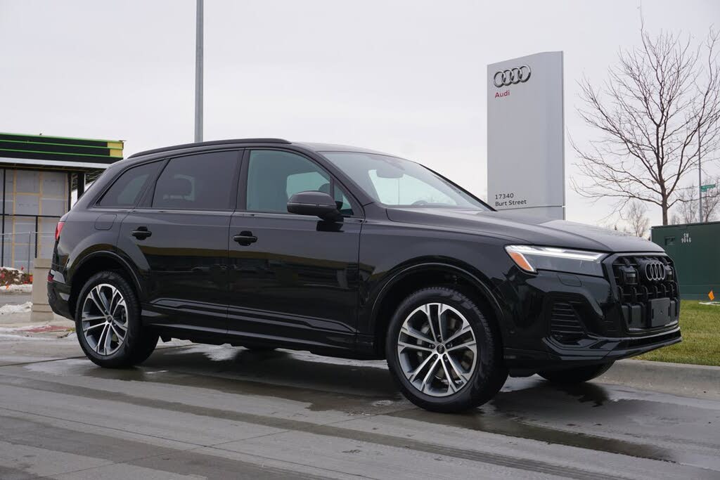 2026 Audi Q7 quattro Premium 45 TFSI