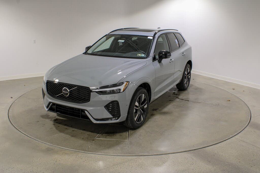 2026 Volvo XC60 B5 Plus AWD