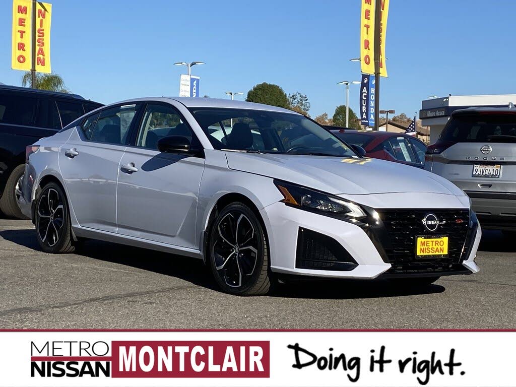 2023 Nissan Altima 2.5 SR FWD