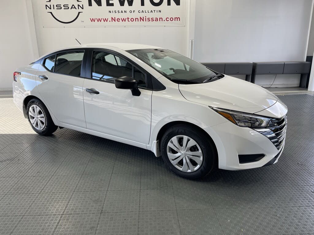 2025 Nissan Versa S FWD