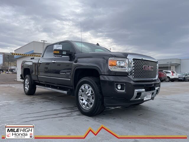 2016 GMC Sierra 2500HD Denali Crew Cab SB 4WD