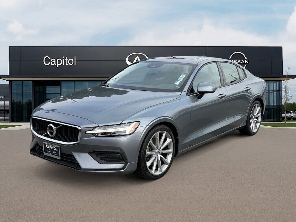 2020 Volvo S60 T5 Momentum FWD