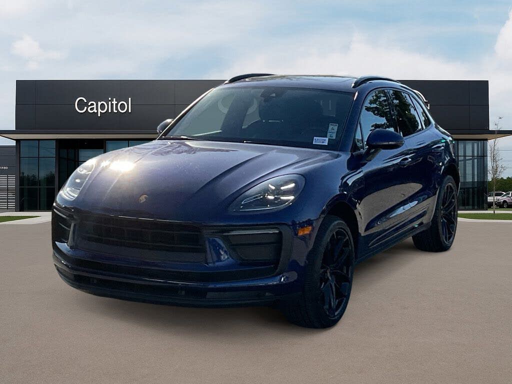 2022 Porsche Macan AWD