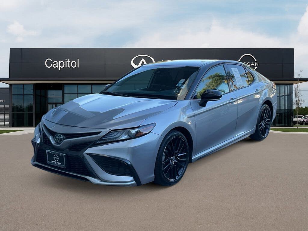 2022 Toyota Camry XSE FWD