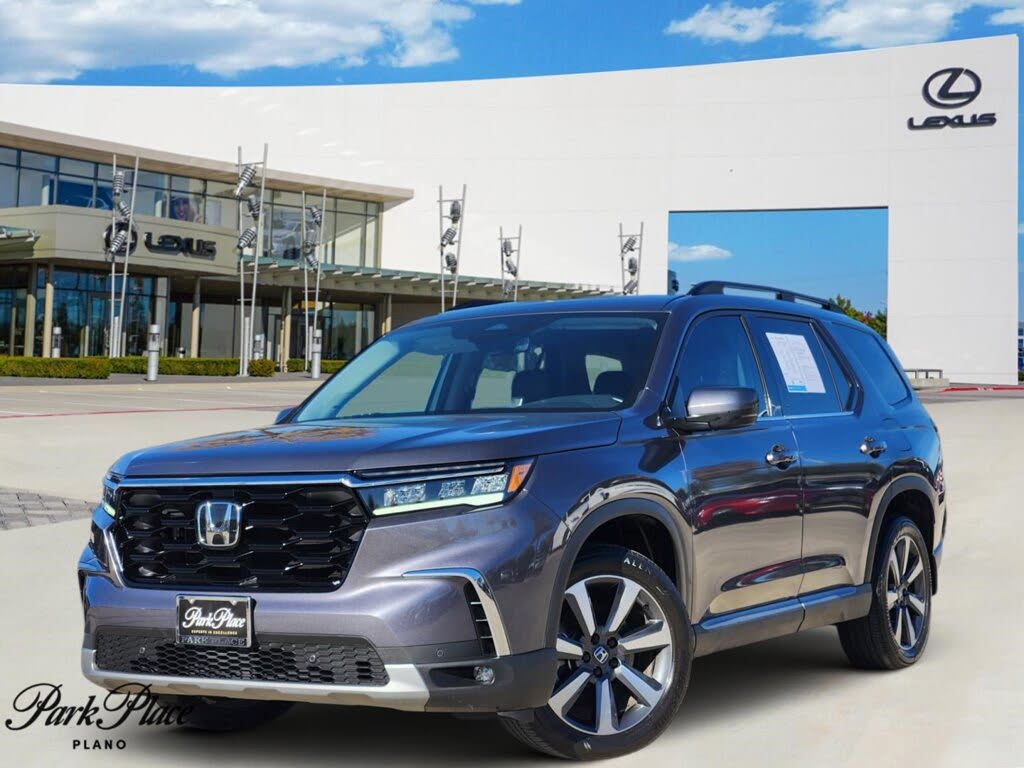 2023 Honda Pilot Touring AWD