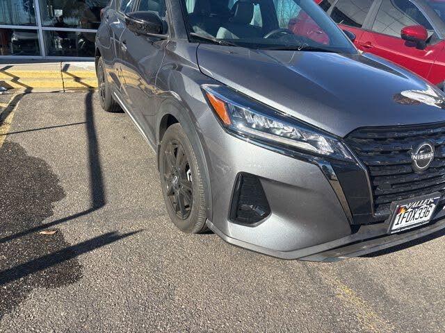 2023 Nissan Kicks SR FWD