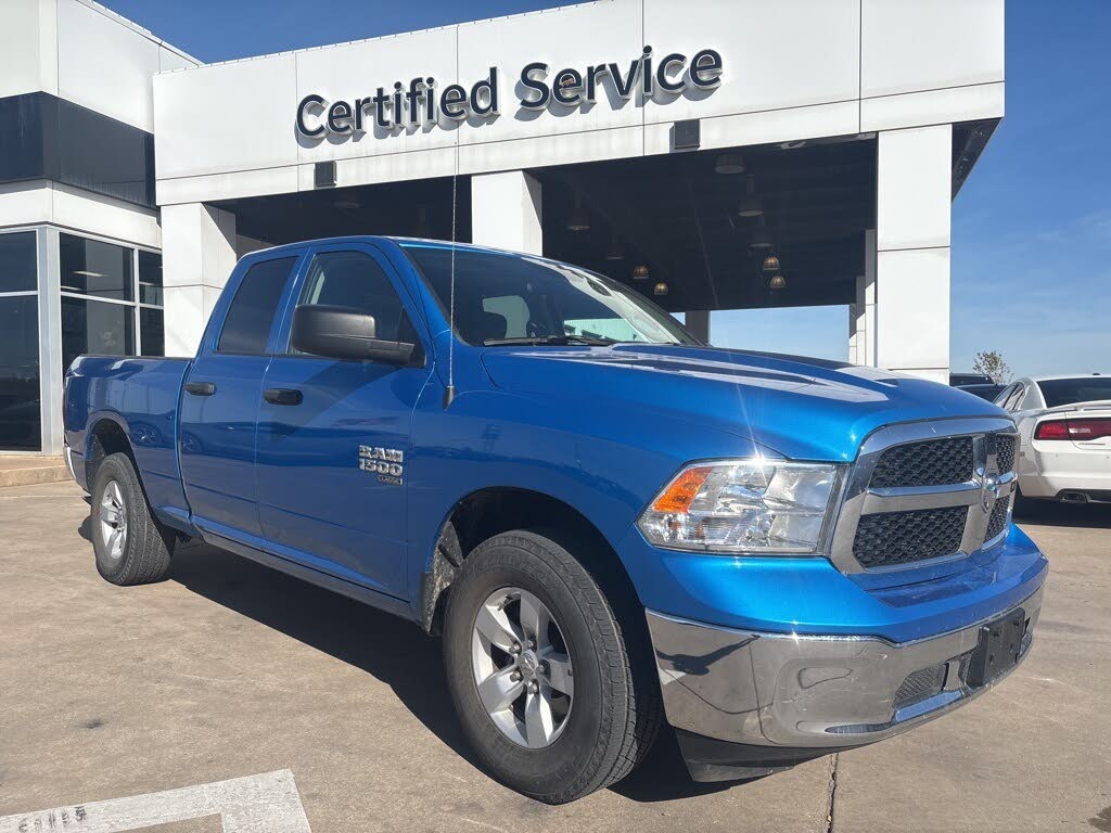 2024 RAM 1500 Classic SLT Quad Cab 4WD